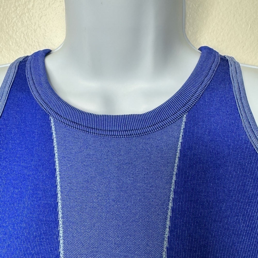 Gymshark Turbo Seamless Sports Bra - Picture 9 of 13